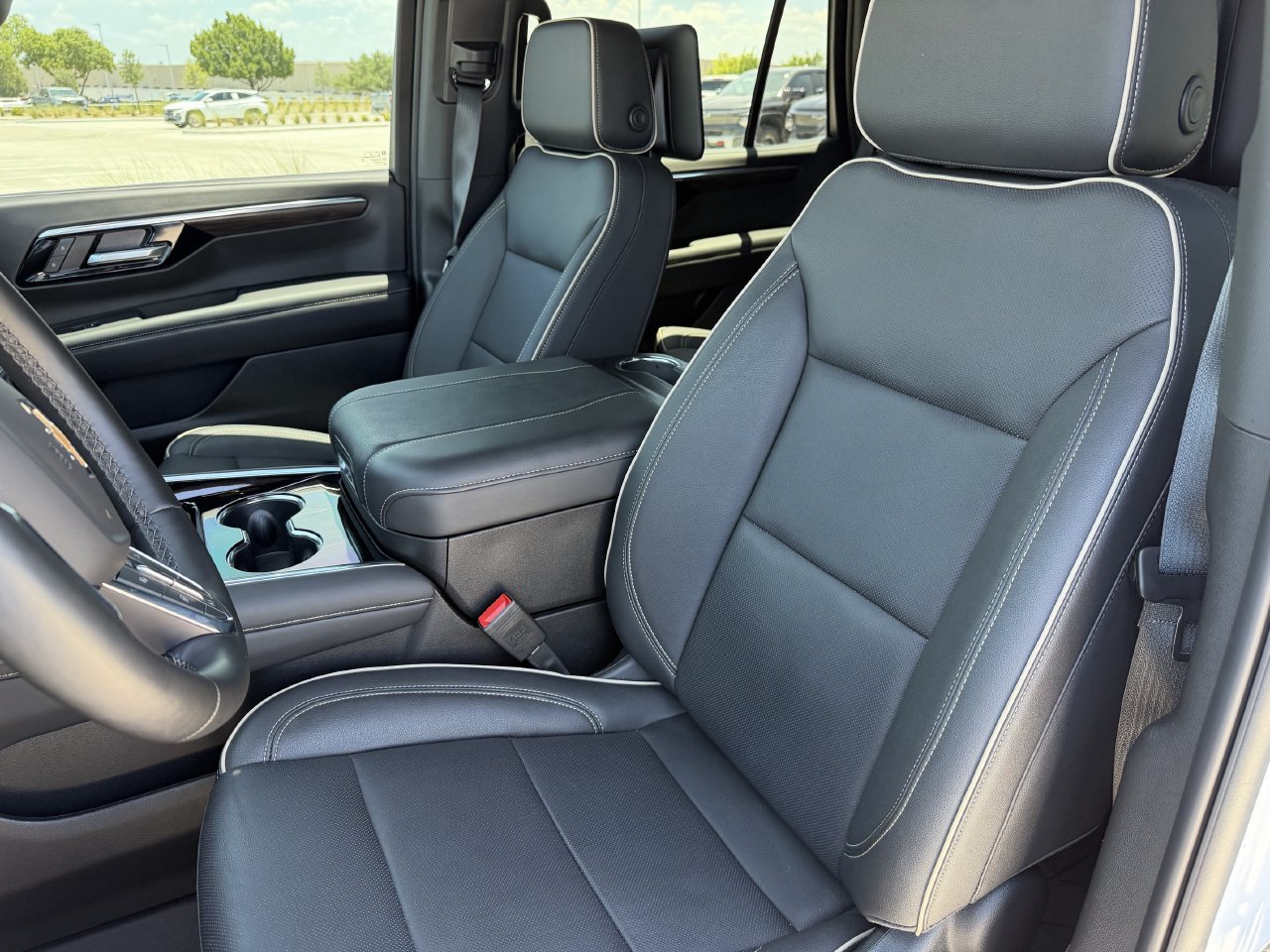 2026 Chevrolet Tahoe Premier - Photo 24