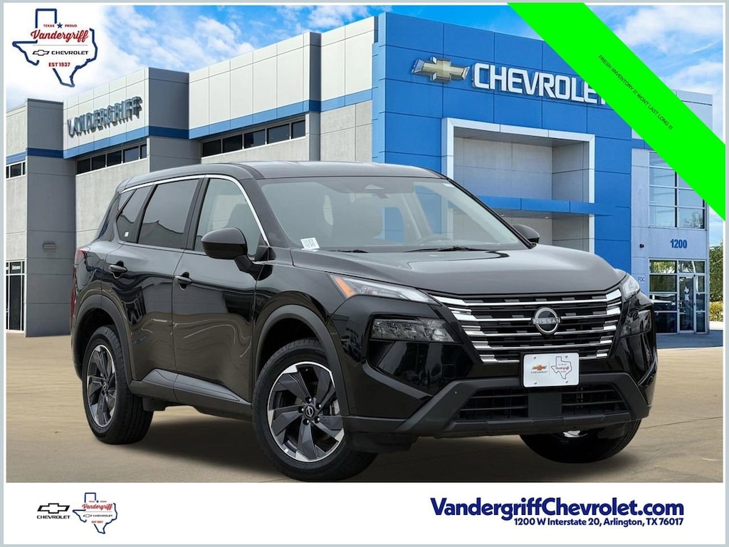 Used 2025 Nissan Rogue SV FWD SUV