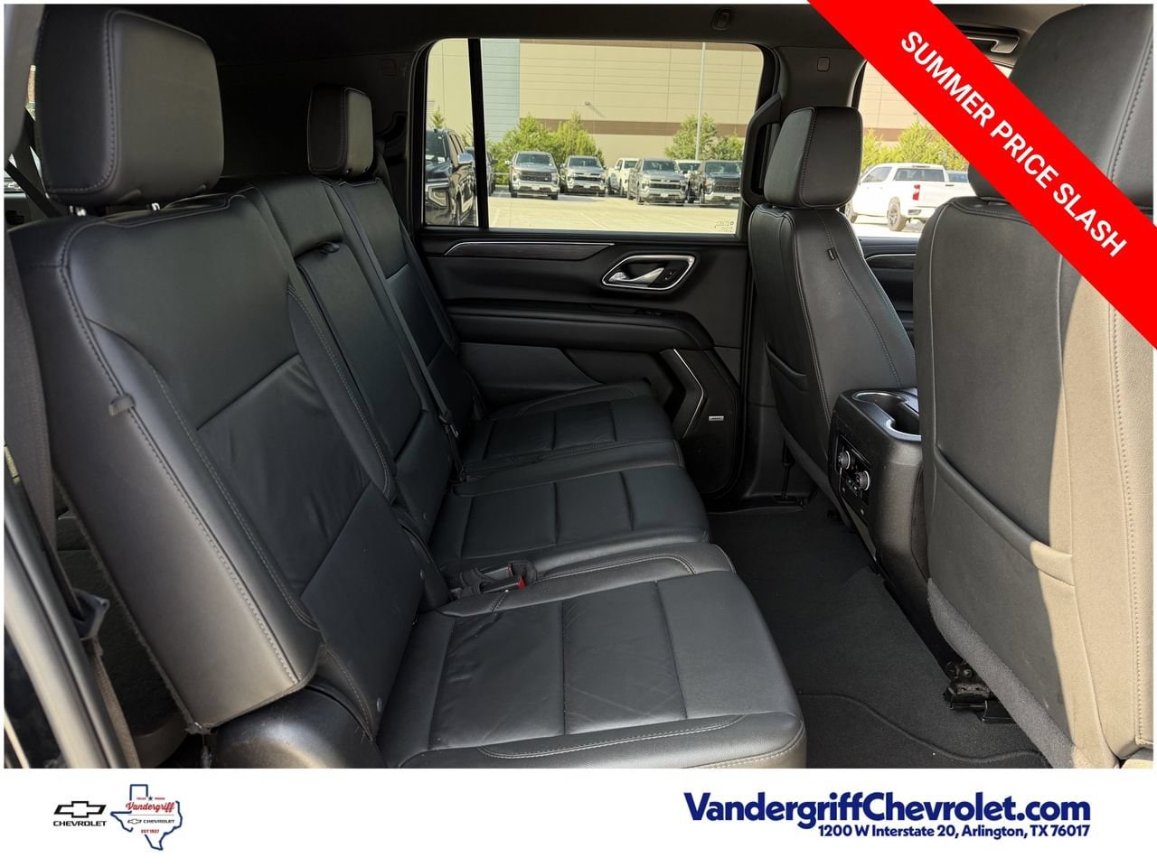2024 Chevrolet Suburban LT - Photo 30