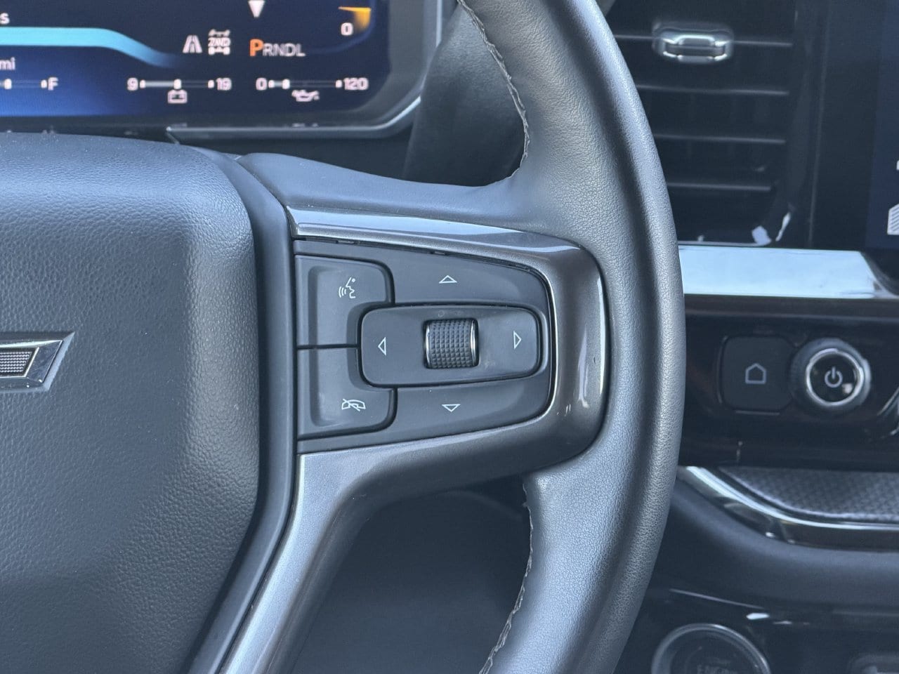 2026 Chevrolet Silverado 2500HD ZR2 - Photo 14