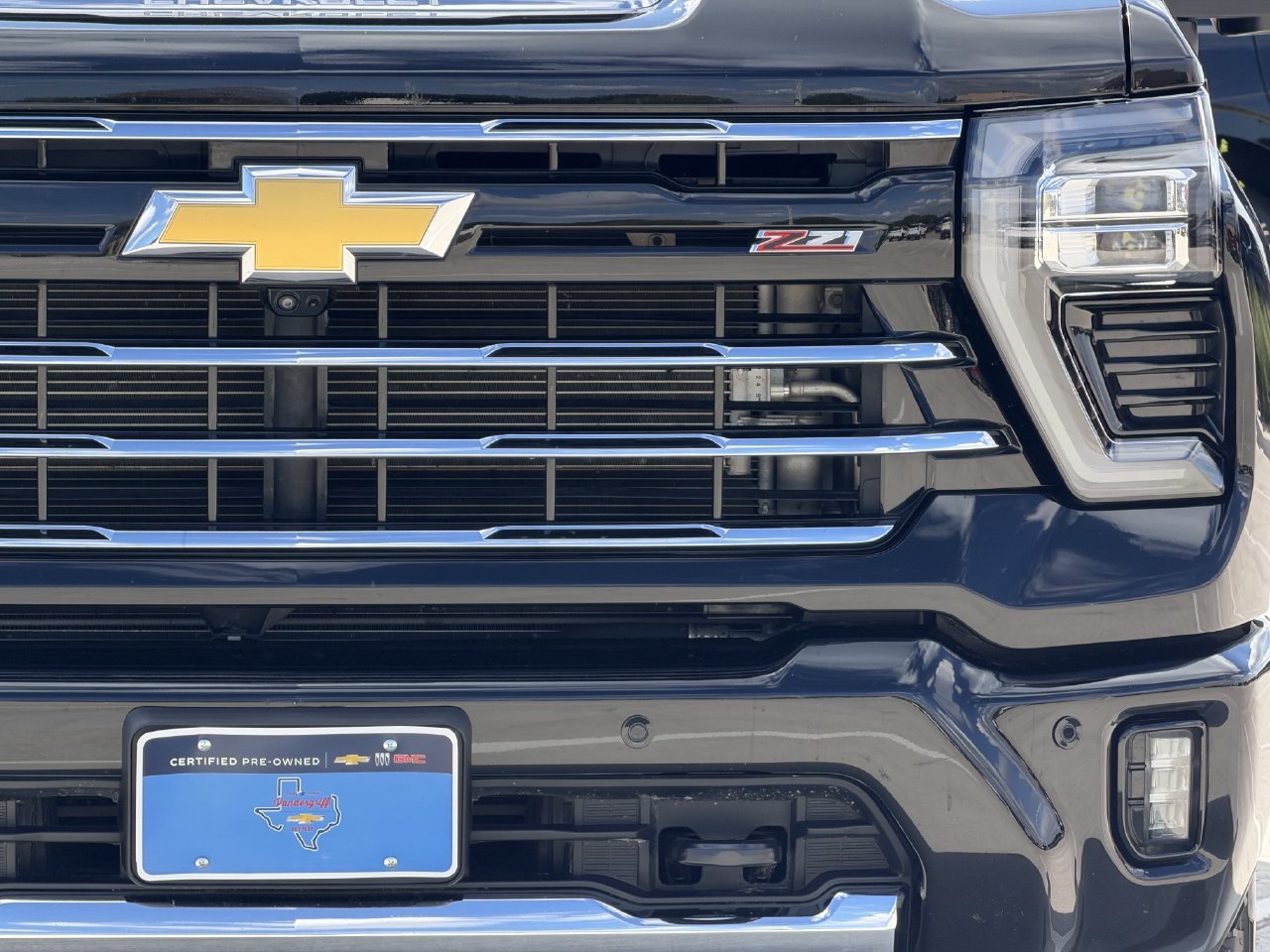 2026 Chevrolet Silverado 2500HD LTZ - Photo 9