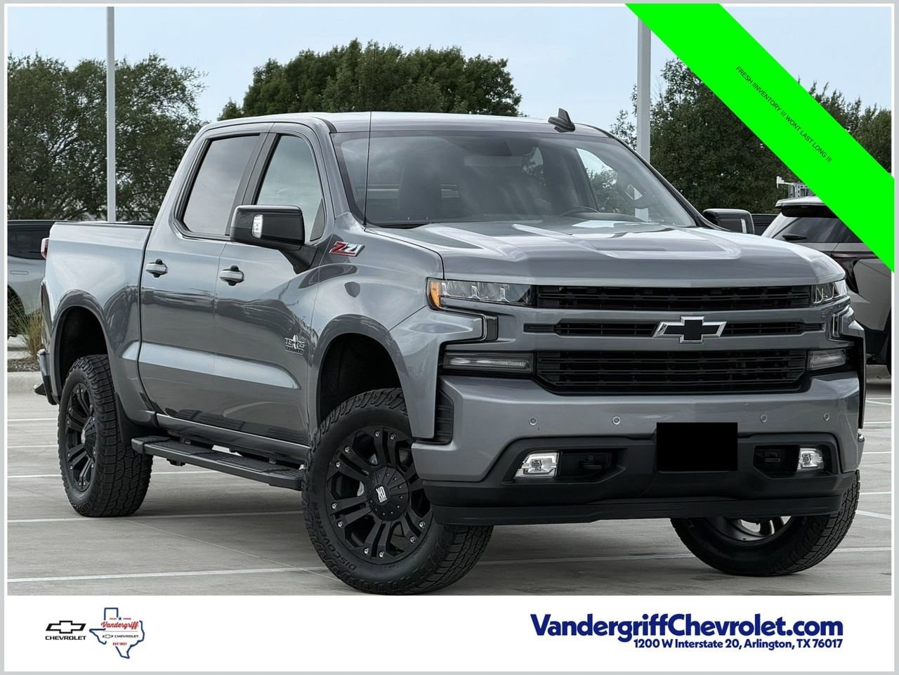 2021 Chevrolet Silverado 1500 RST 4X4 Crew Cab Short Box's photo