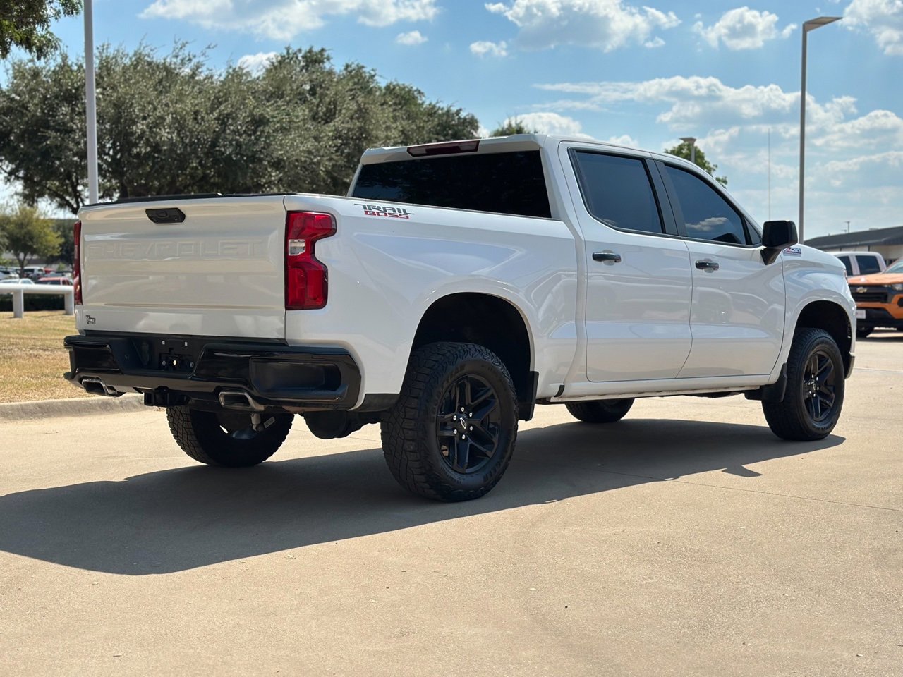 2024 Chevrolet Silverado 1500 LT Trail Boss photo 2