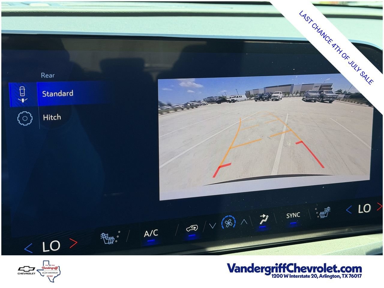 2026 Chevrolet Traverse LT - Photo 16