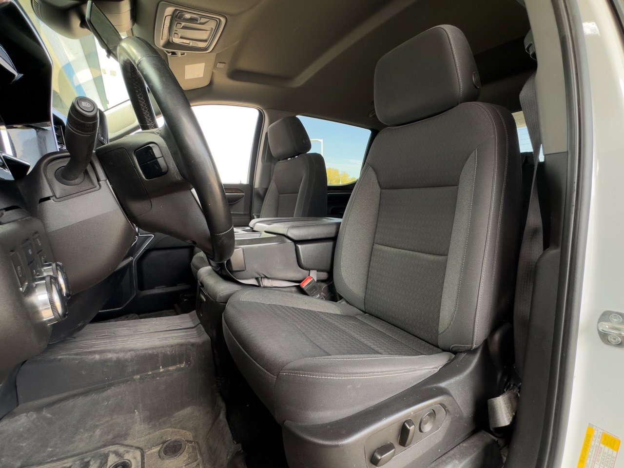 2023 Gmc Sierra 1500 SLE photo 4