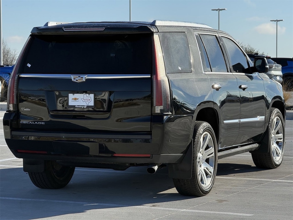 Used 2017 CADILLAC Escalade Premium Luxury SUV