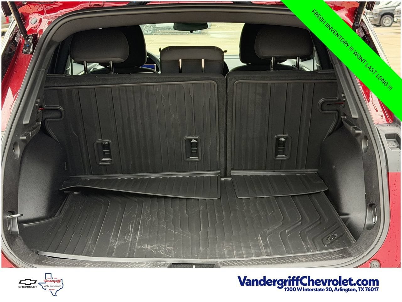2025 Chevrolet Equinox EV 1LT - Photo 28
