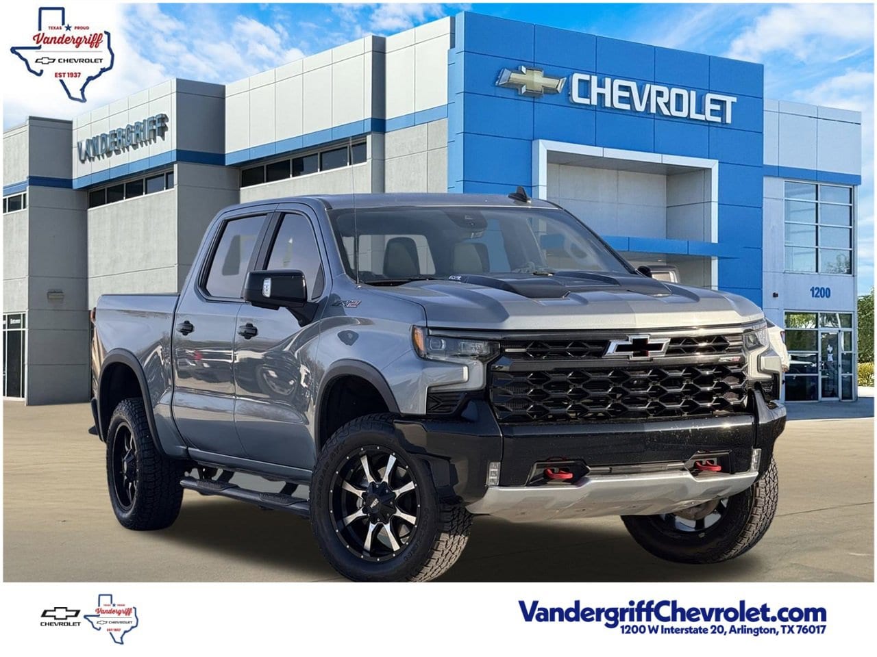 2023 Chevrolet Silverado 1500 ZR2's photo