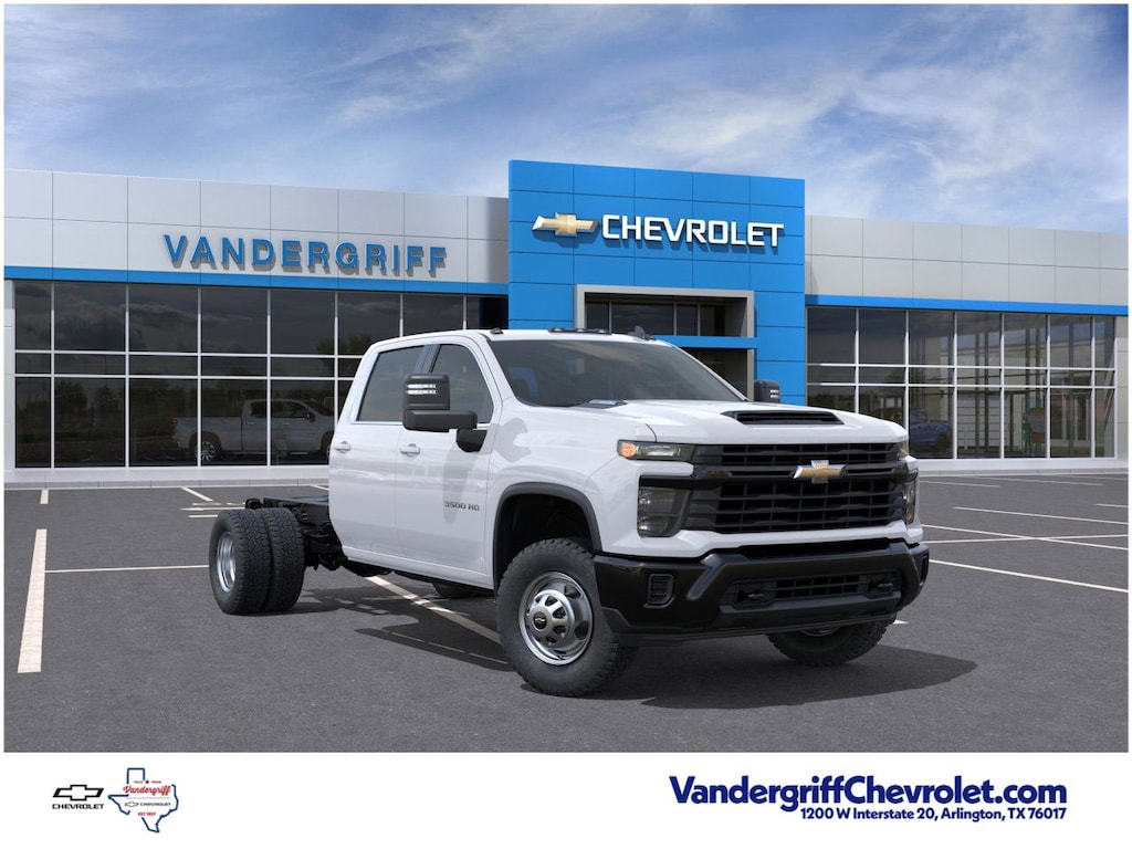New 2025 Chevrolet Silverado 3500 HD Chassis Cab Work Truck Truck Crew Cab