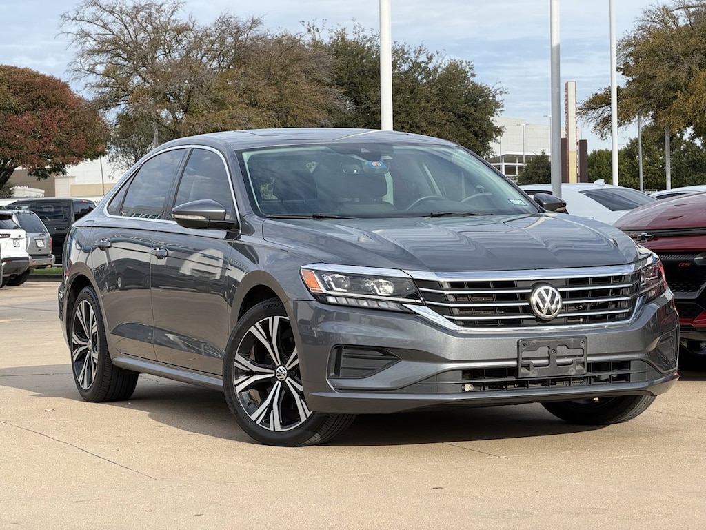 Used 2021 Volkswagen Passat 2.0T SE Sedan