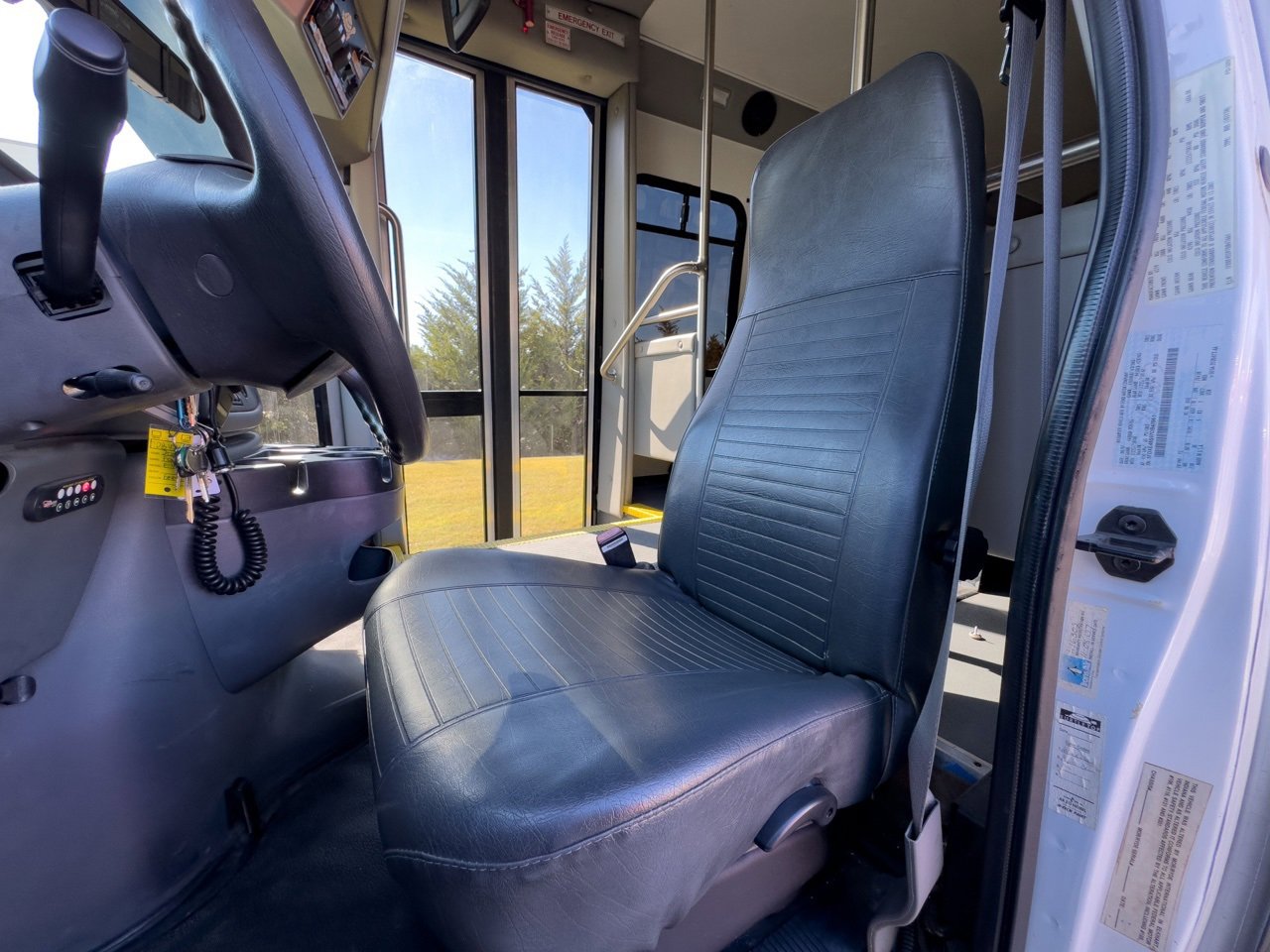 2007 Ford E-450 photo 4