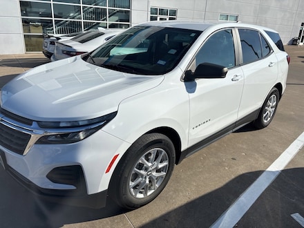 2022 Chevrolet Equinox LS SUV