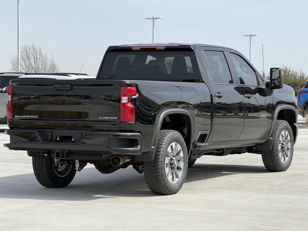 New 2026 Chevrolet Silverado 2500 HD Custom Truck Crew Cab