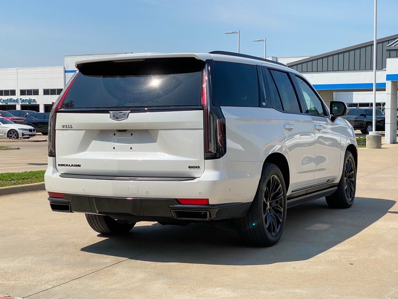 2024 Cadillac Escalade Sport photo 2