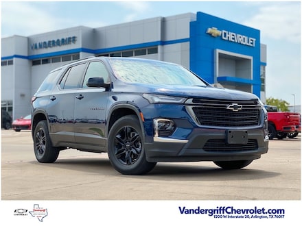 2022 Chevrolet Traverse LS SUV