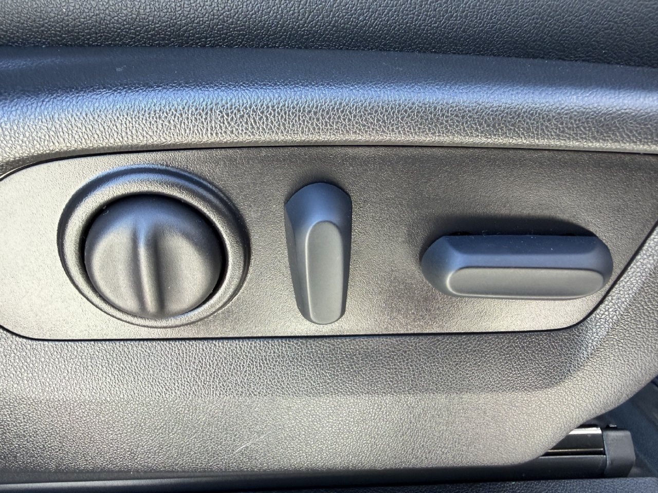 2023 GMC Sierra 3500HD AT4 - Photo 27
