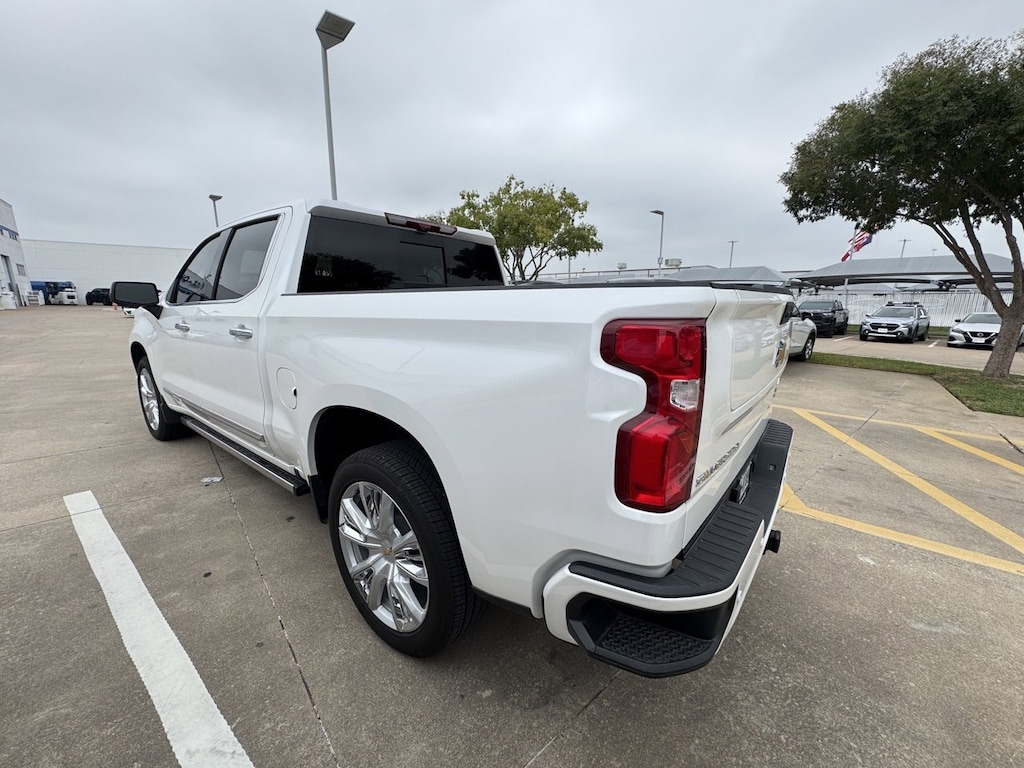 Used 2025 Chevrolet Silverado 1500 High Country Truck Crew Cab