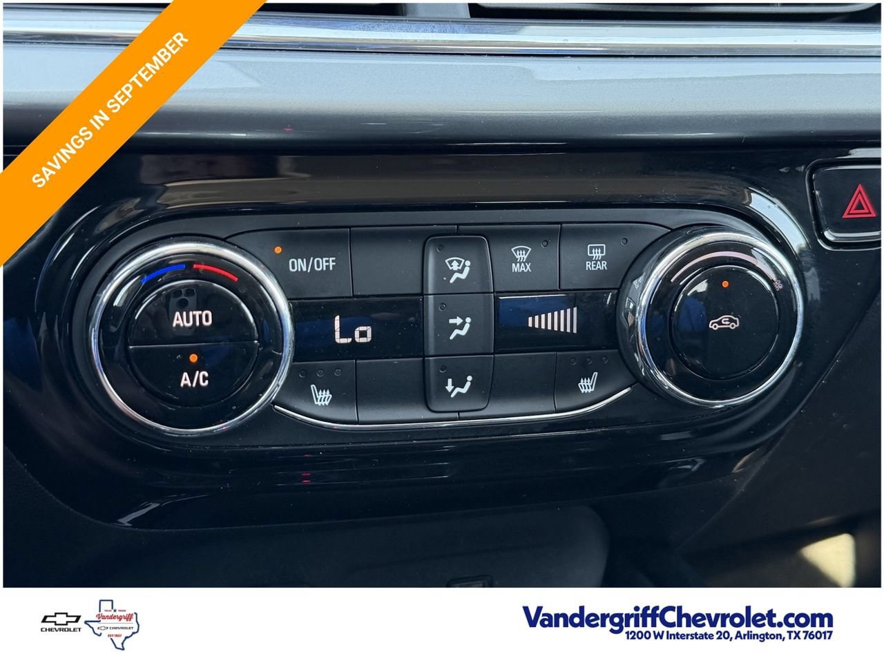 2025 Chevrolet Trax LT - Photo 19