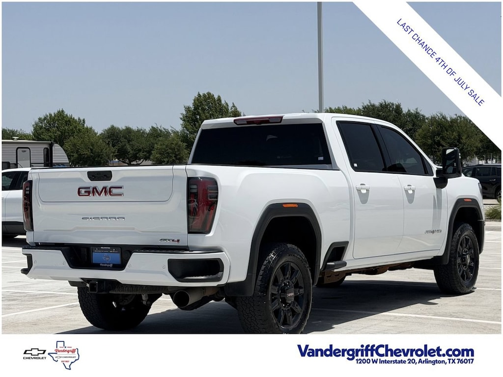 Used 2025 GMC Sierra 2500 HD AT4 Truck Crew Cab