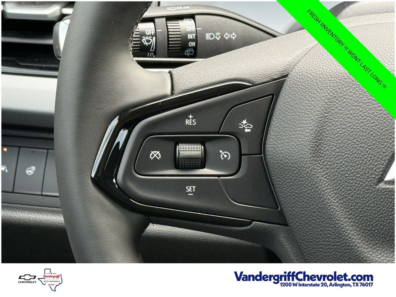 2027 Chevrolet Bolt LT - Photo 13