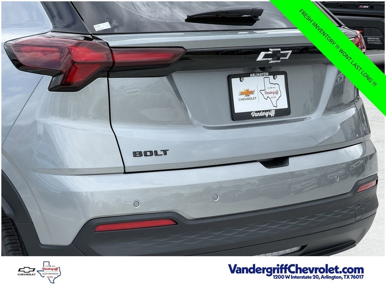 2027 Chevrolet Bolt LT - Photo 6