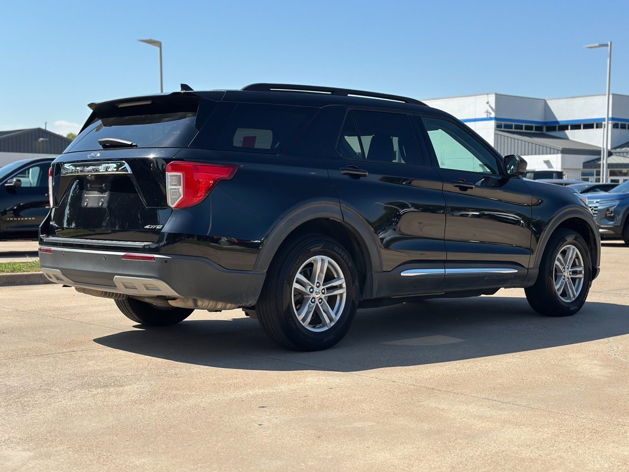 2021 Ford Explorer XLT photo 2