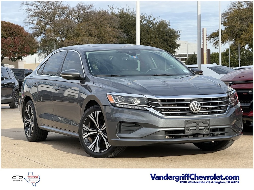 Used 2021 Volkswagen Passat 2.0T SE Sedan