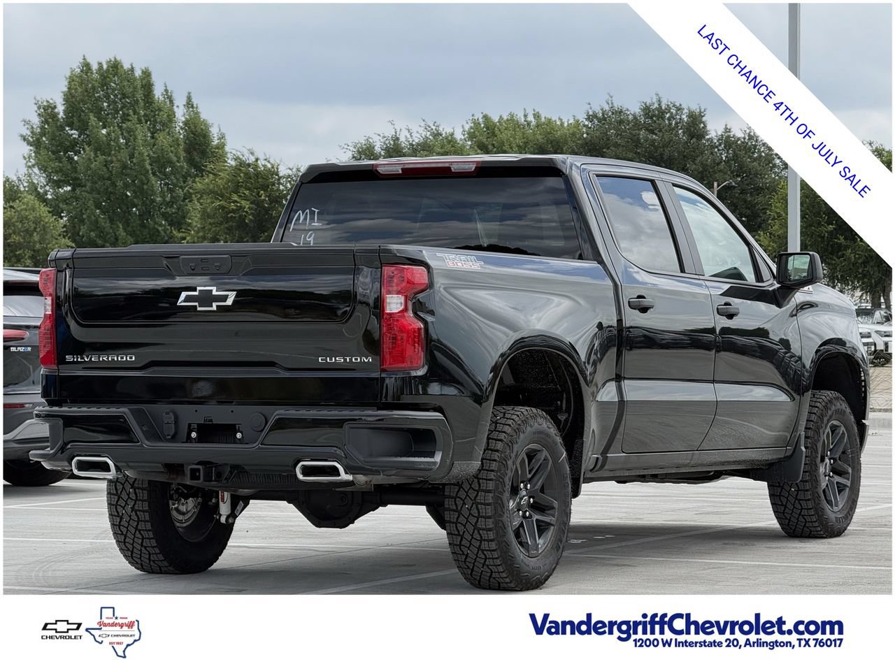2026 Chevrolet Silverado 1500 Custom Trail Boss - Photo 4