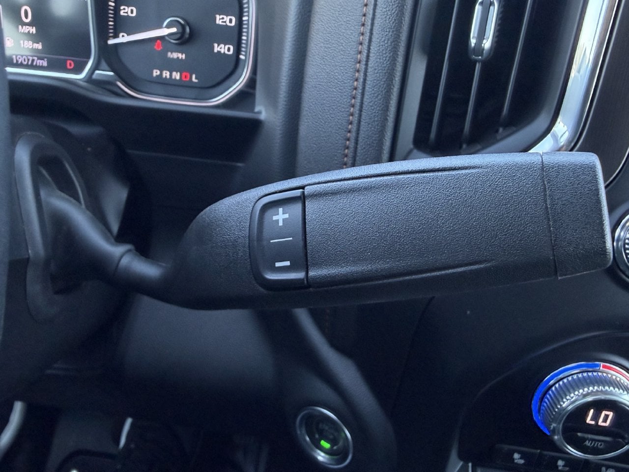 2023 GMC Sierra 3500HD AT4 - Photo 17