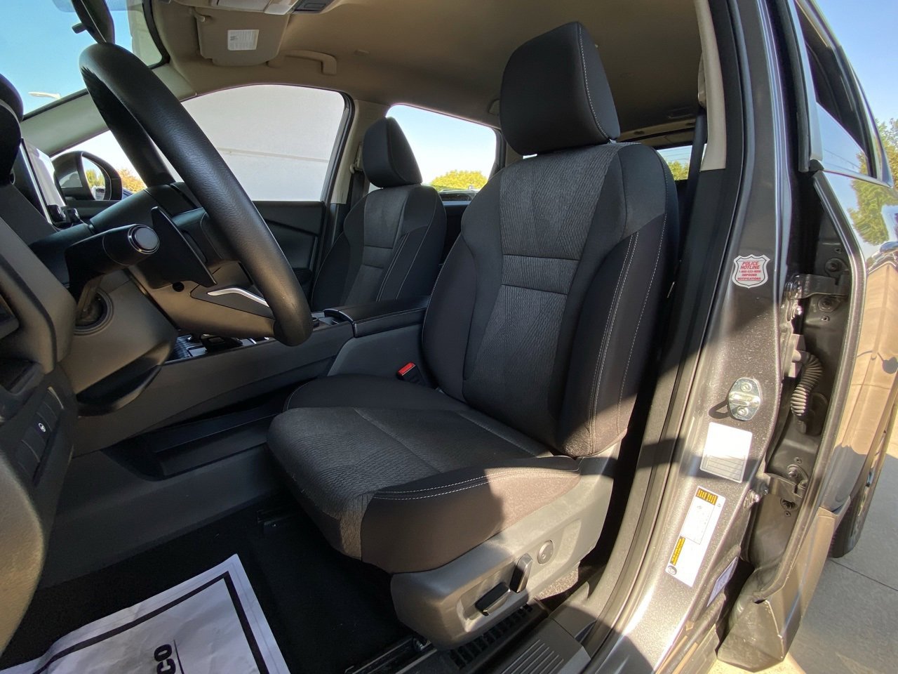 2024 Nissan Rogue SV photo 2