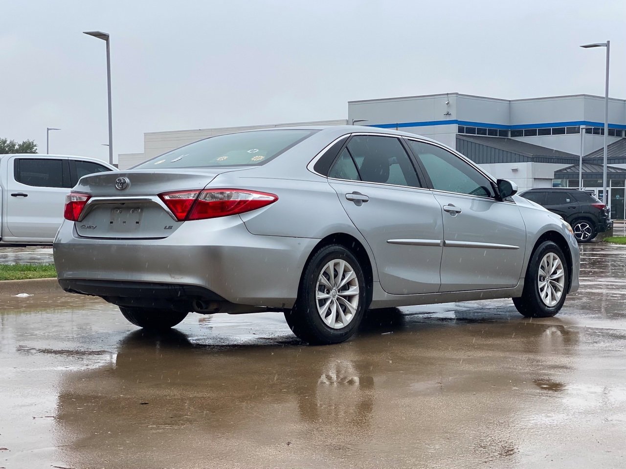 Used 2015 Toyota Camry LE with VIN 4T4BF1FK4FR490953 for sale in Arlington, TX