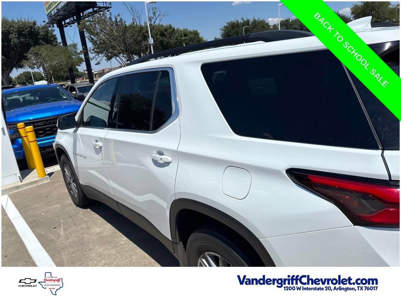 Used 2023 Summit White Chevrolet LT Cloth image 6