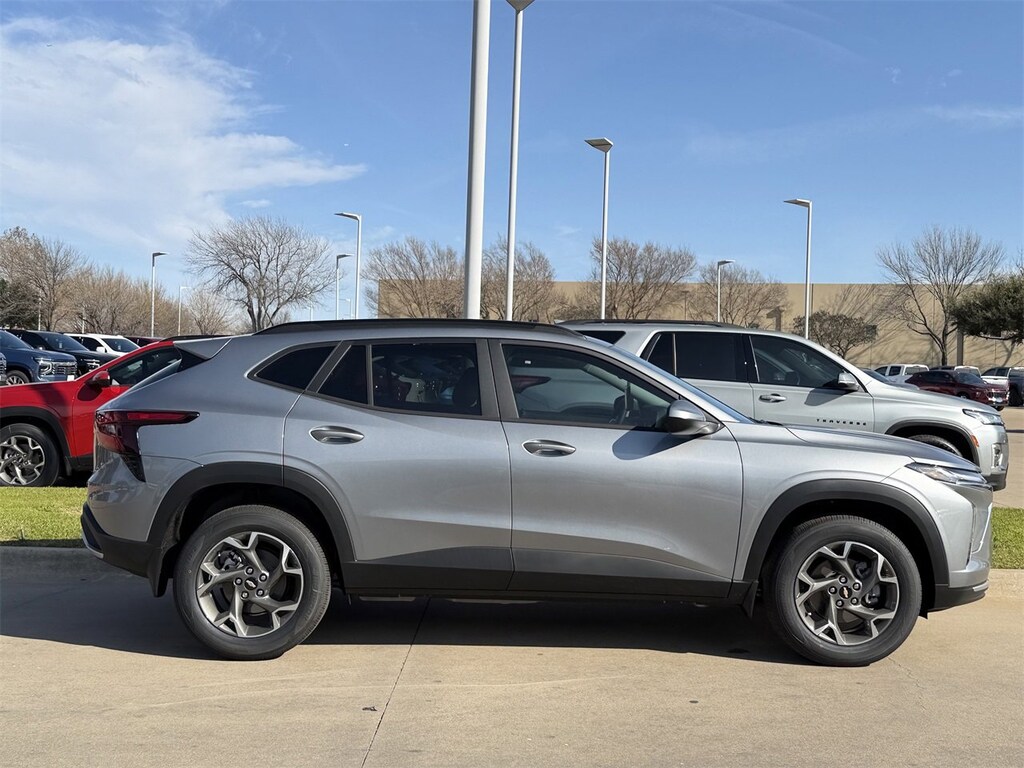 New 2026 Chevrolet Trax LT SUV