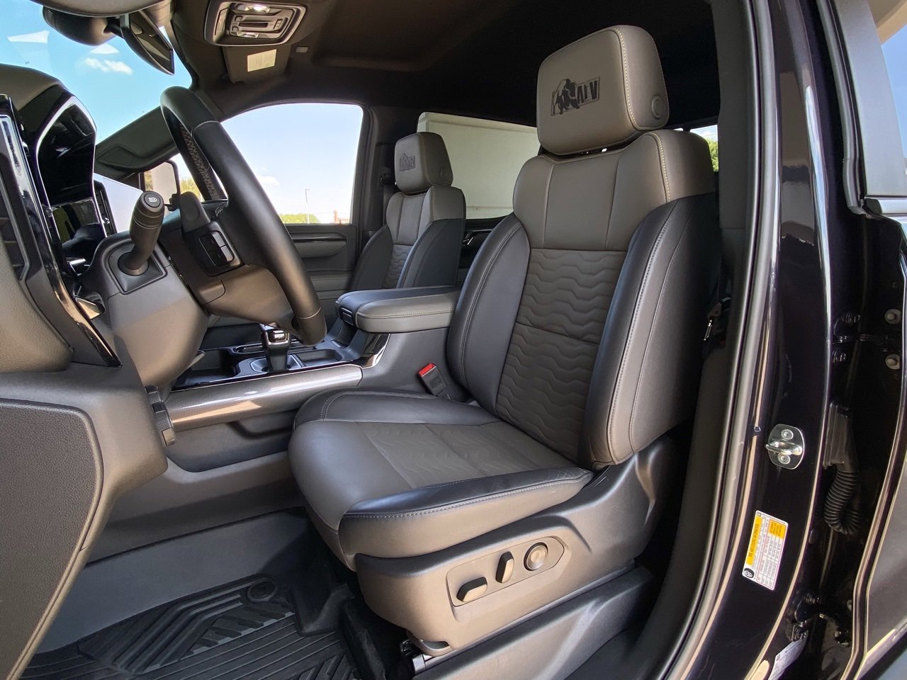 2024 Chevrolet Silverado 1500 ZR2 photo 4