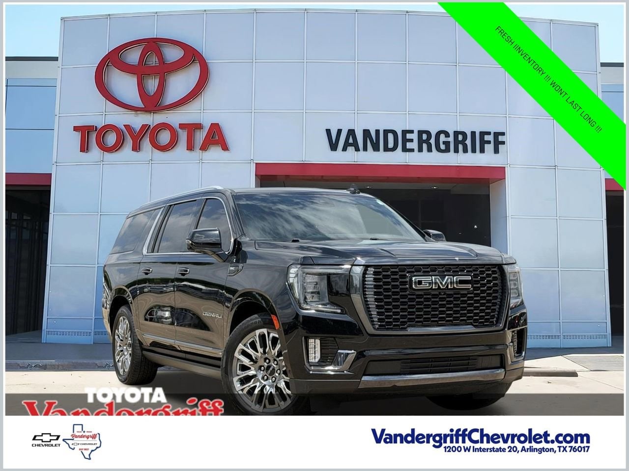 2023 GMC Yukon Denali Ultimate AWD's photo
