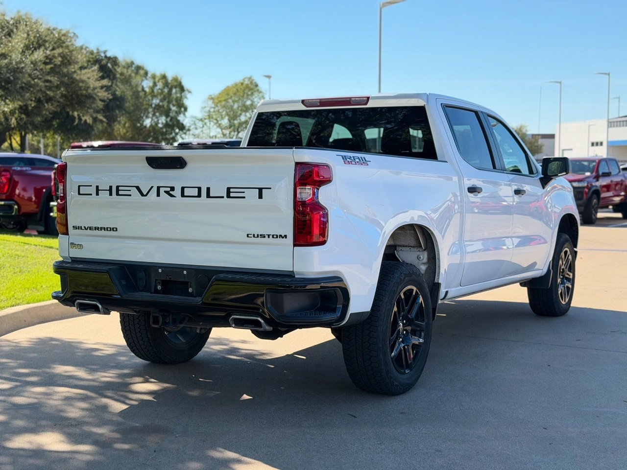 2024 Chevrolet Silverado 1500 Custom Trail Boss photo 2