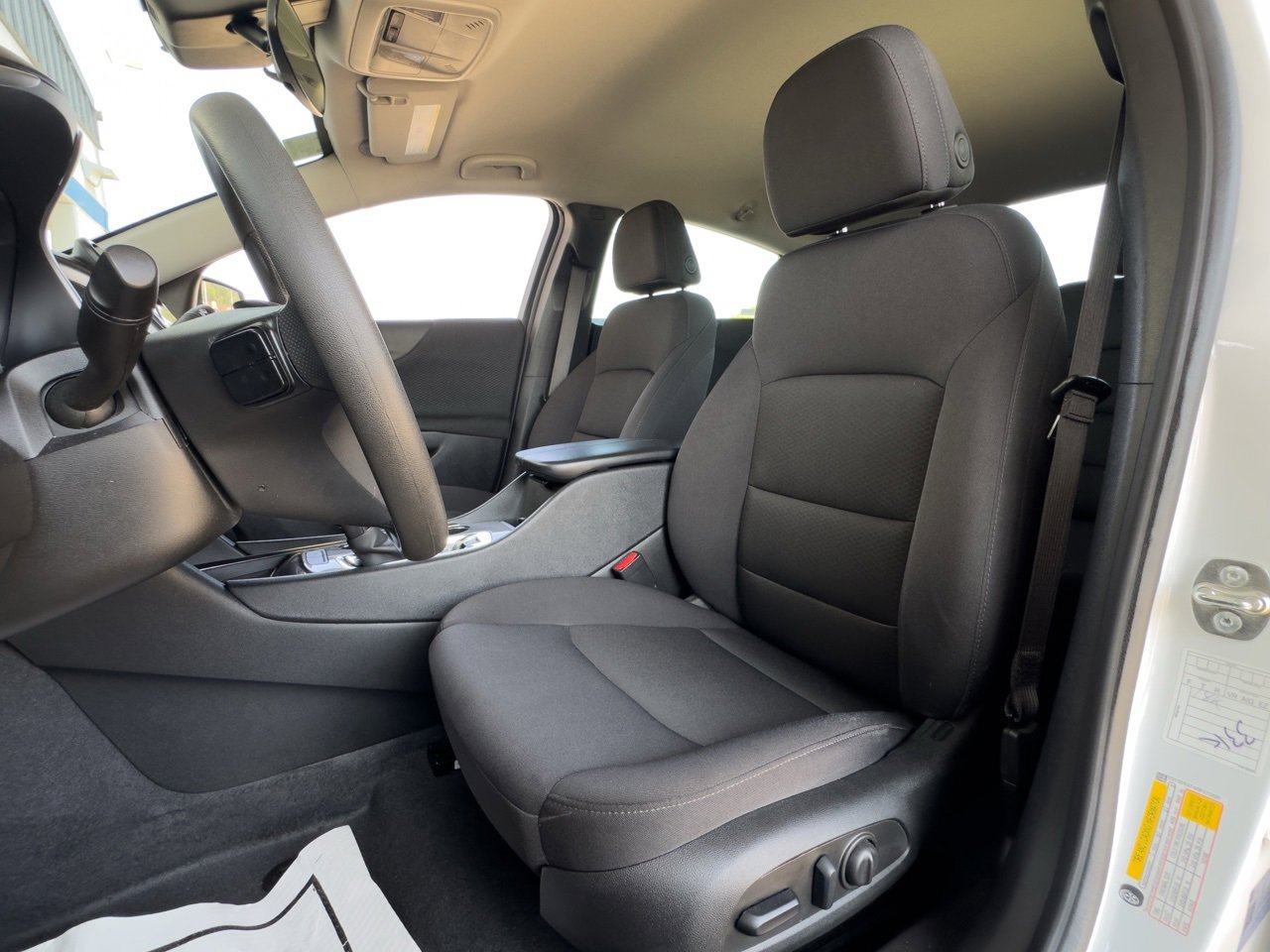2024 Chevrolet Malibu 1LT photo 4