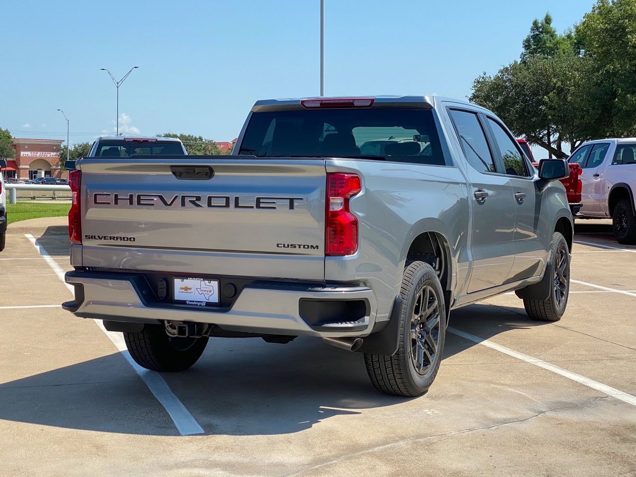 2026 Chevrolet Silverado 1500 Custom photo 4