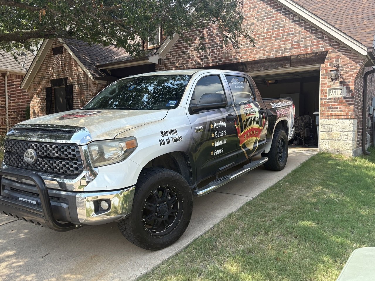 2018 Toyota Tundra SR5 photo 2