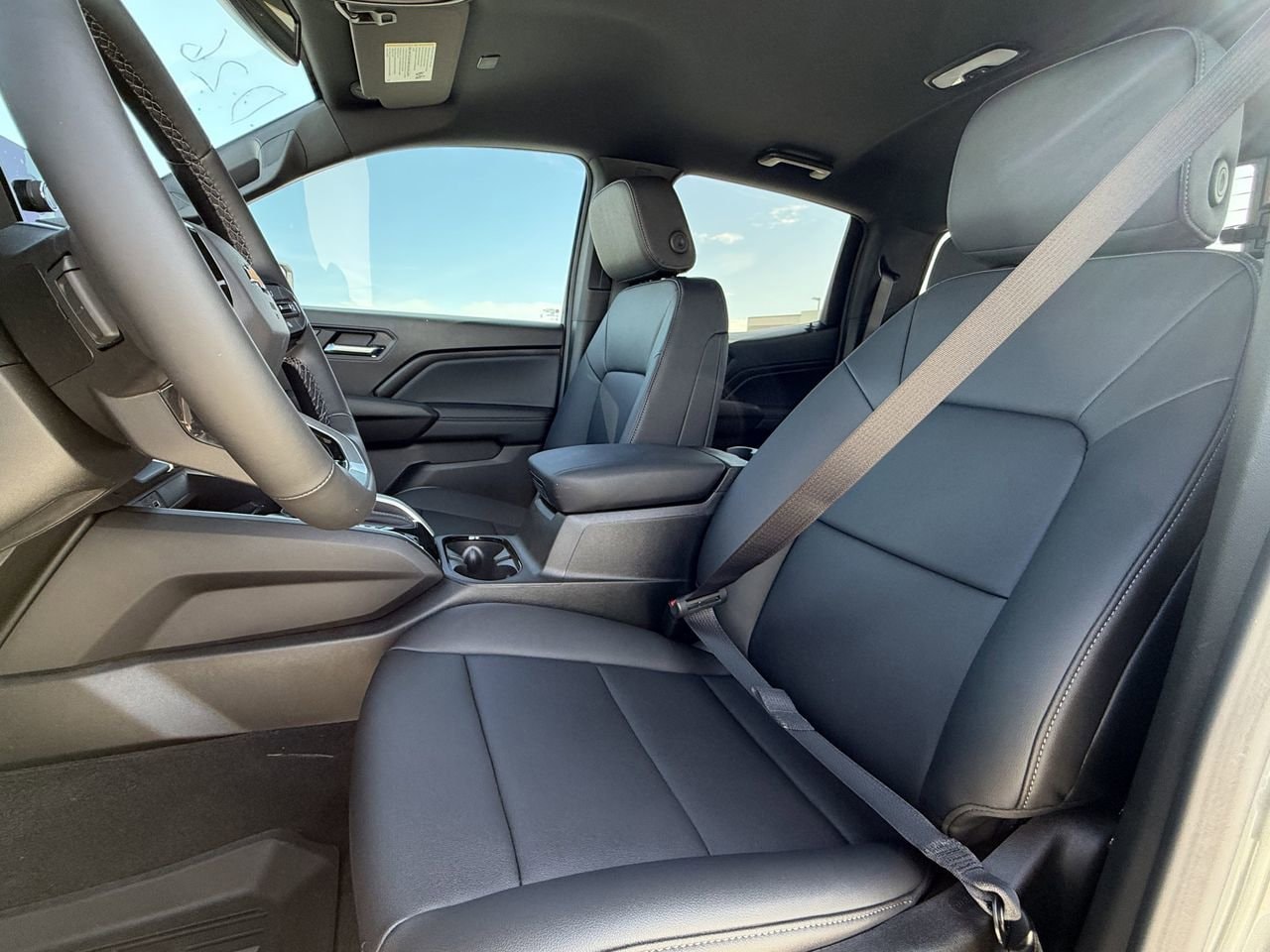 2026 Chevrolet Colorado LT - Photo 21
