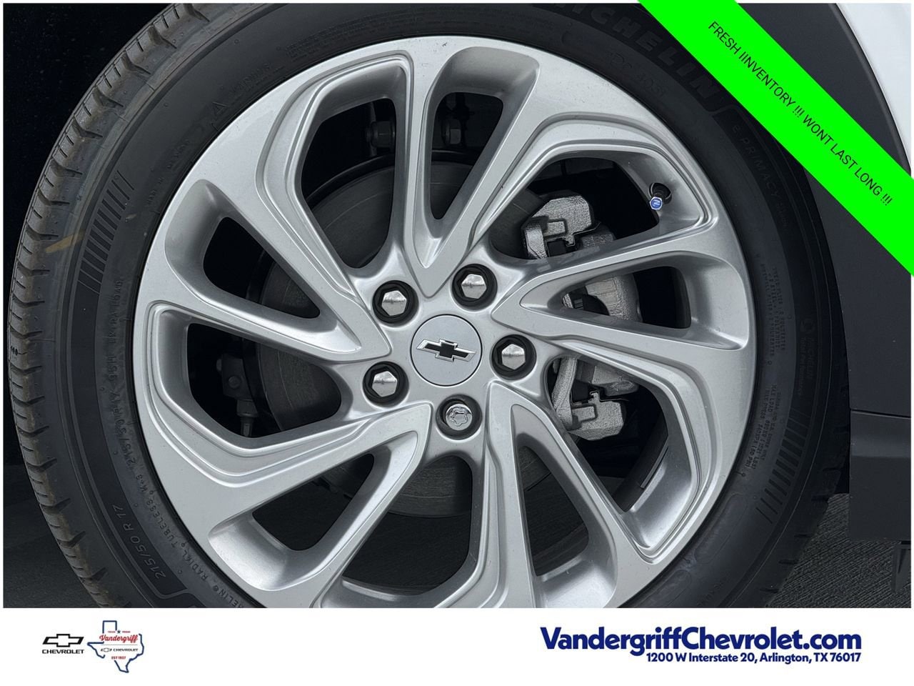 2027 Chevrolet Bolt LT - Photo 9