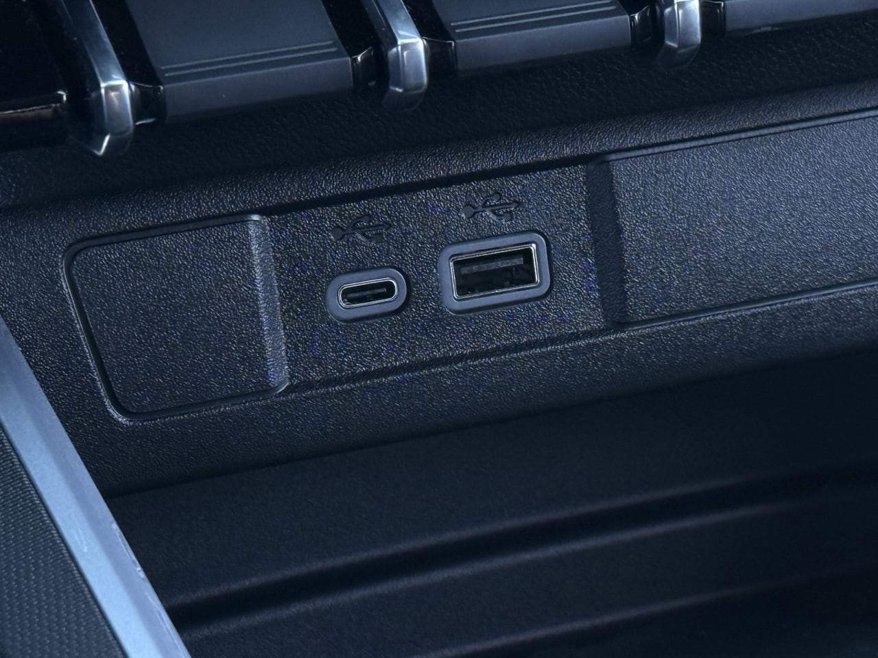 2026 Chevrolet Colorado LT - Photo 19