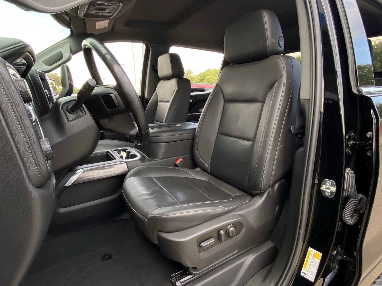 2022 Chevrolet Silverado 1500 LTZ photo 4