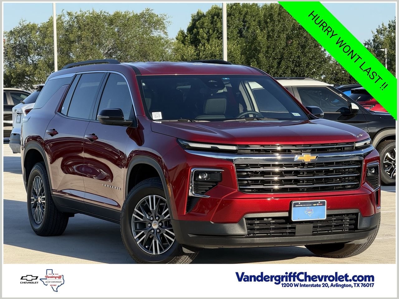 2025 Chevrolet Traverse FWD LT's photo