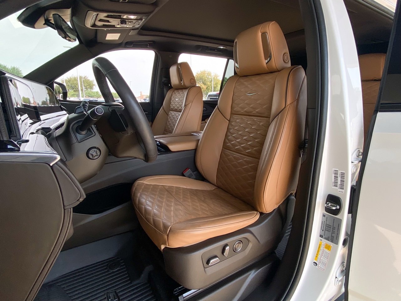 2024 Cadillac Escalade Sport photo 4