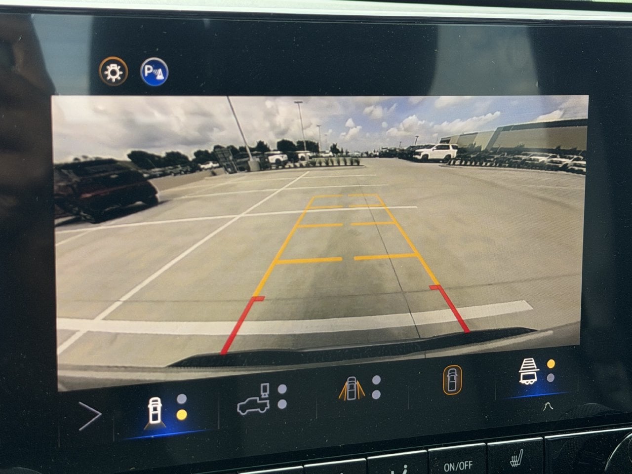2026 Chevrolet Colorado LT - Photo 16