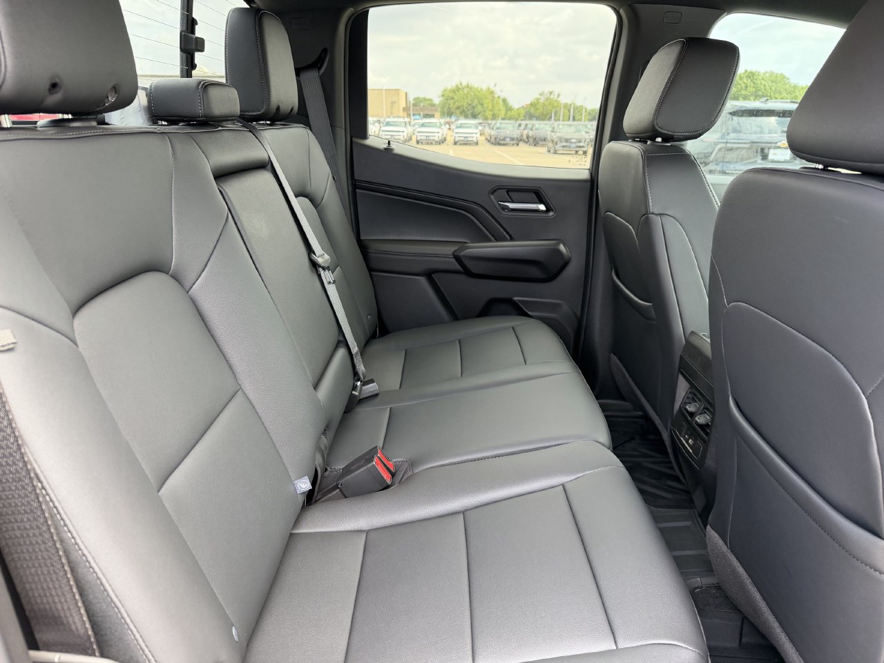 2026 Chevrolet Colorado LT - Photo 25