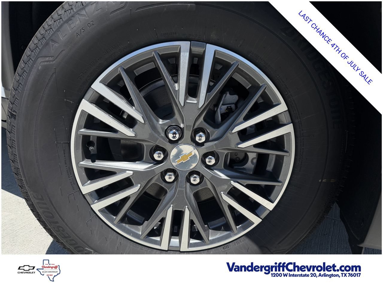 2026 Chevrolet Traverse LT - Photo 9