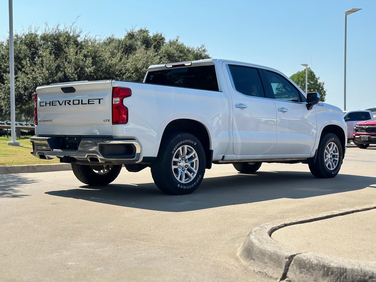 Used 2021 Chevrolet Silverado 1500 LTZ with VIN 3GCUYGED4MG345127 for sale in Arlington, TX