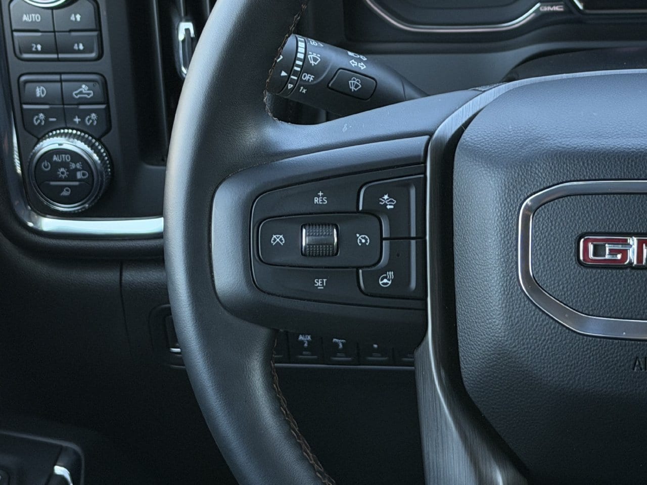 2023 GMC Sierra 3500HD AT4 - Photo 12
